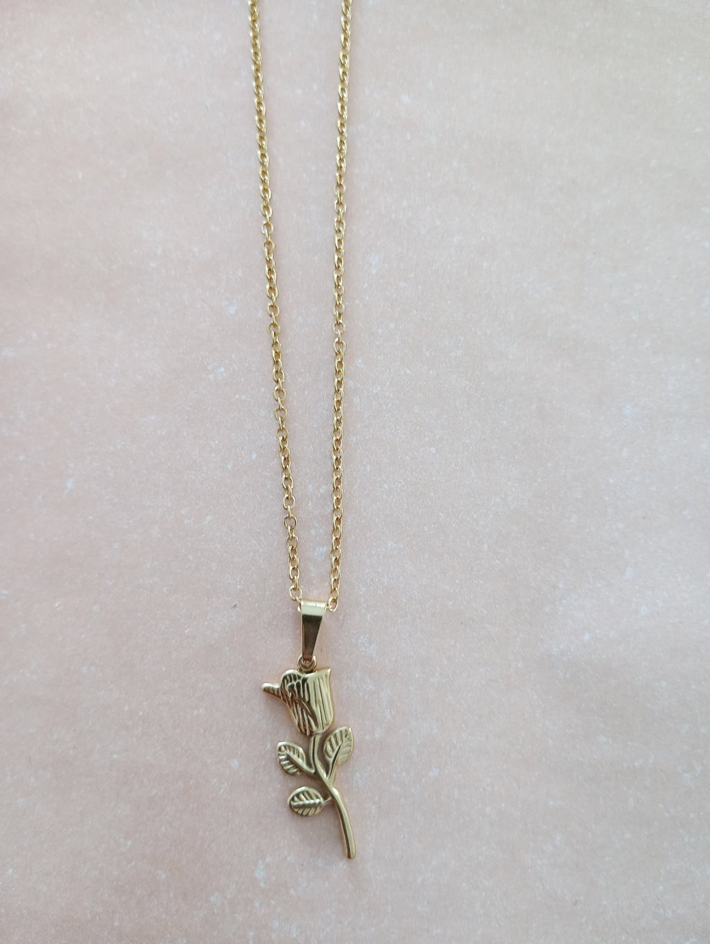 Collier rosa