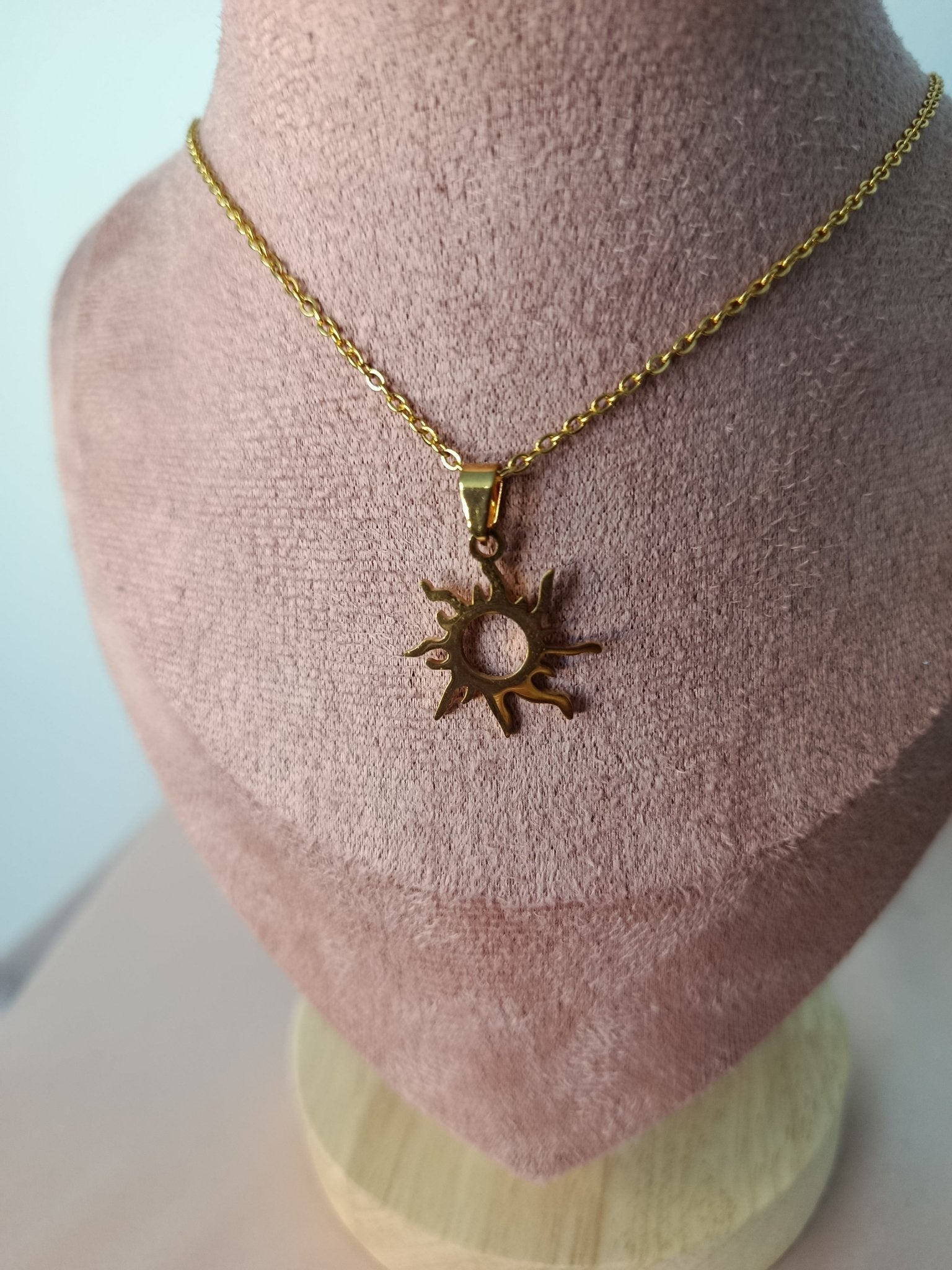 Collier soleil