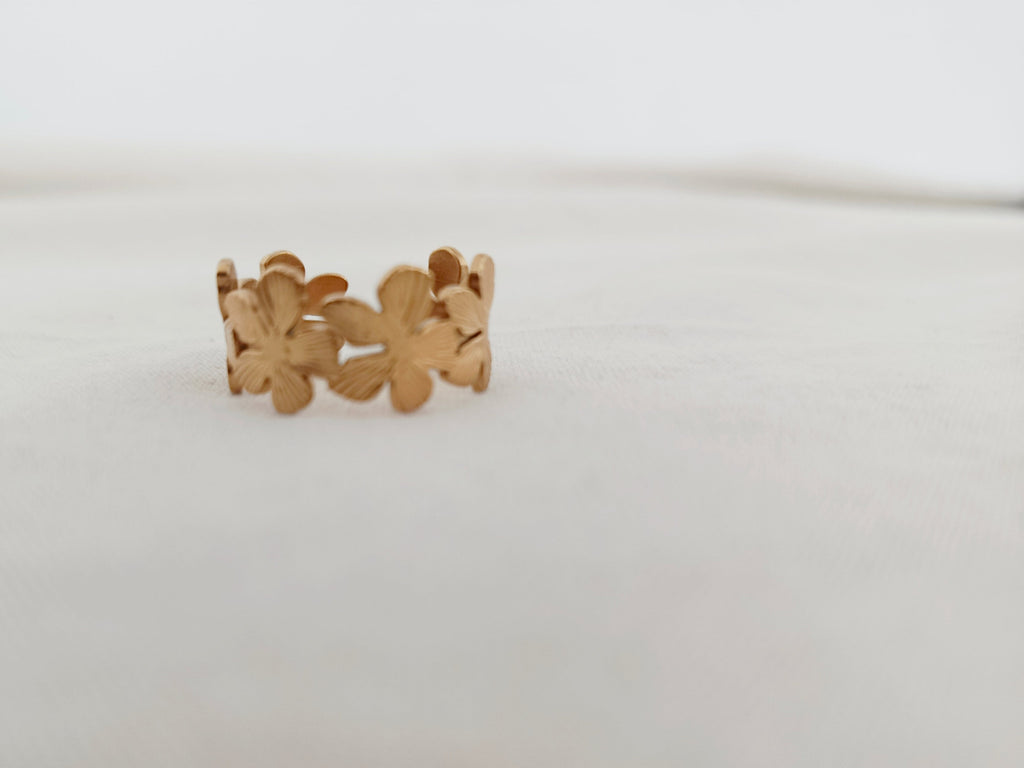 Bague fleurie